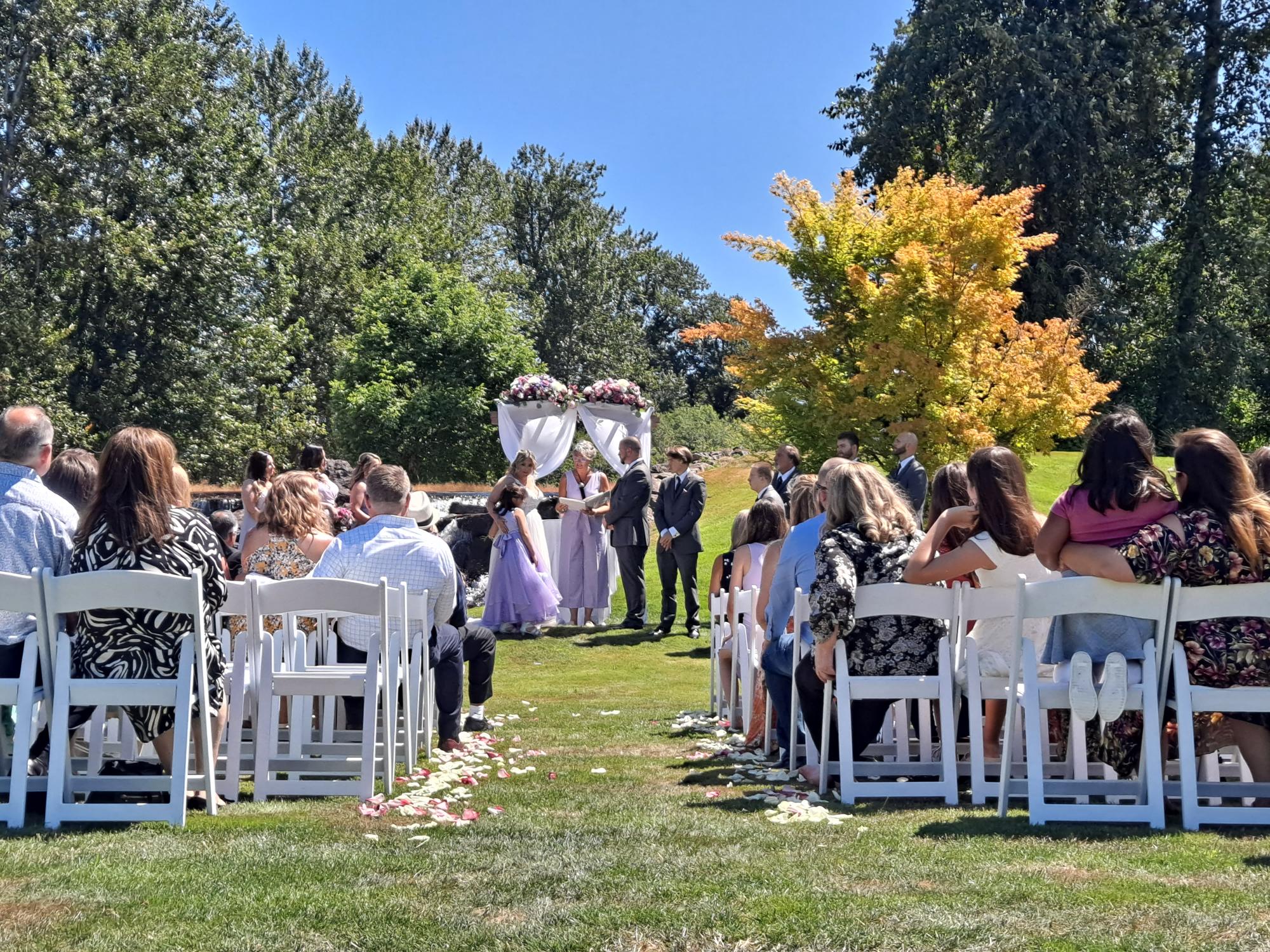 Echo Falls Golf Club Wedding by the Falls