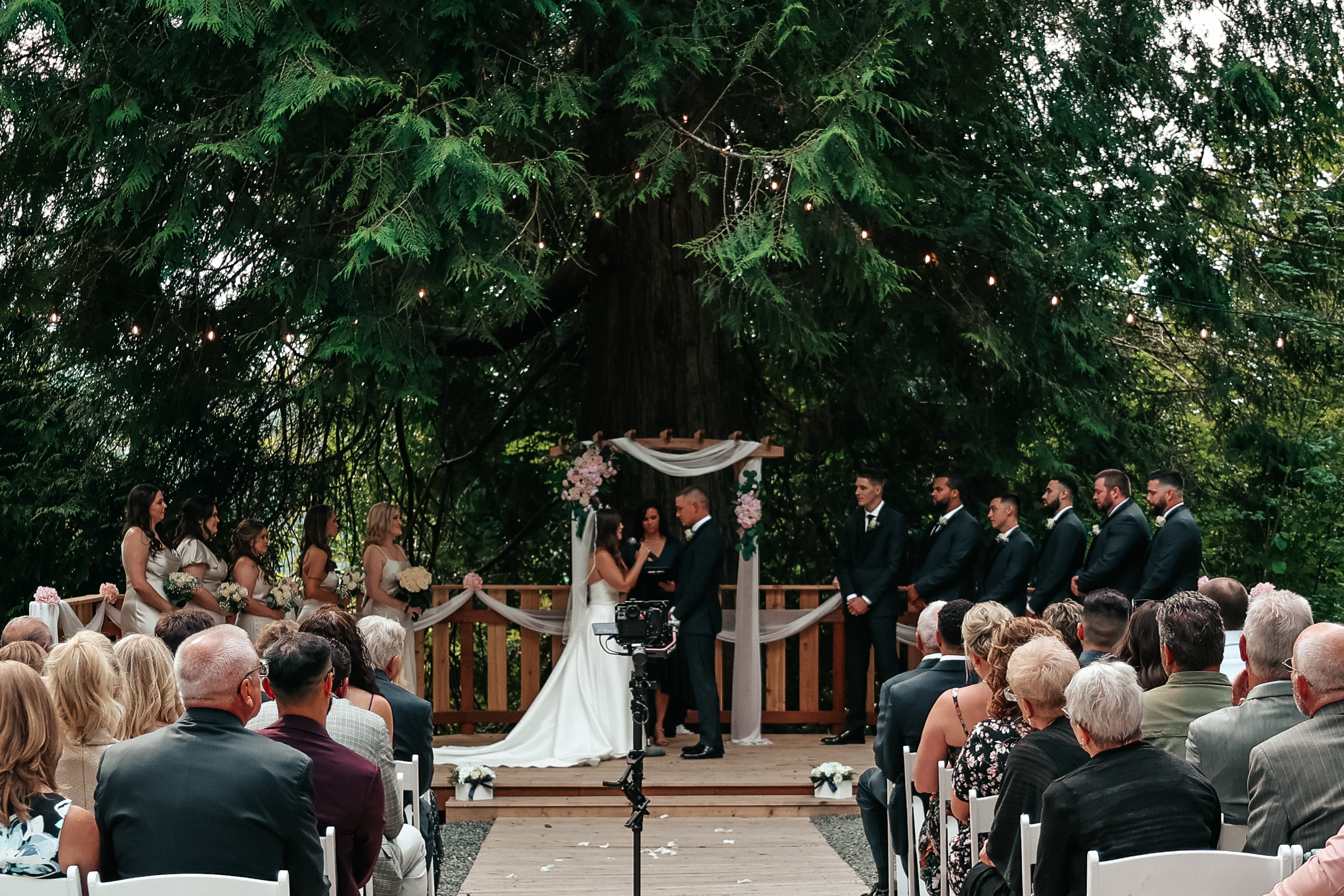 Echo Falls Golf Club Wedding in the Woods